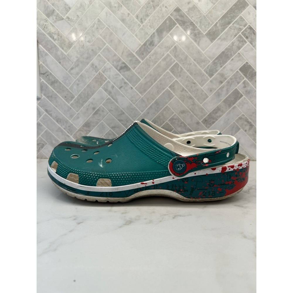 Crocs Classic Clog Squid Game Mens Size 9 Green Shoes Slip On Sandals